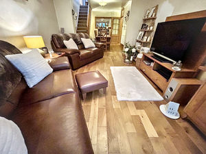 Lounge- click for photo gallery